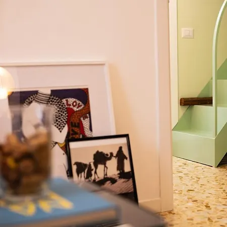 Maison Noir アパート ナポリ