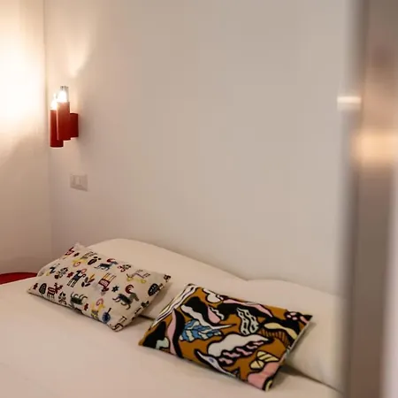 Maison Noir Apartment *