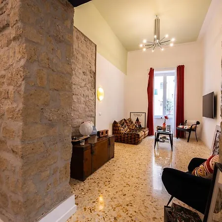 Apartment Maison Noir