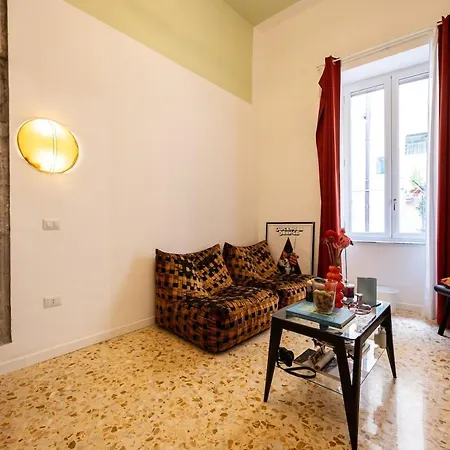 Maison Noir Apartment