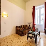 Maison Noir 아파트