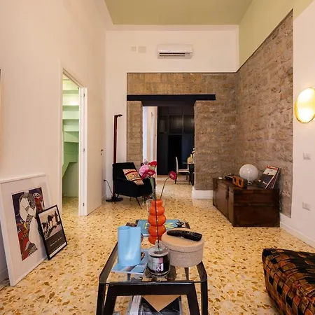 Maison Noir شقة نابولي